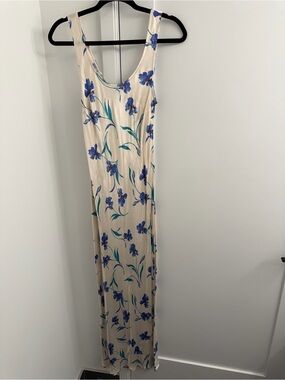 Rumored Market Maxi Dress in Sleeping Lily